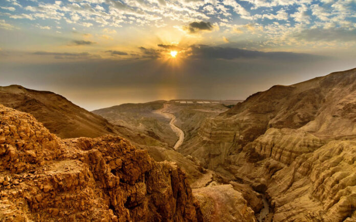 10 Best Hiking Trails in Israel With Unreal Views