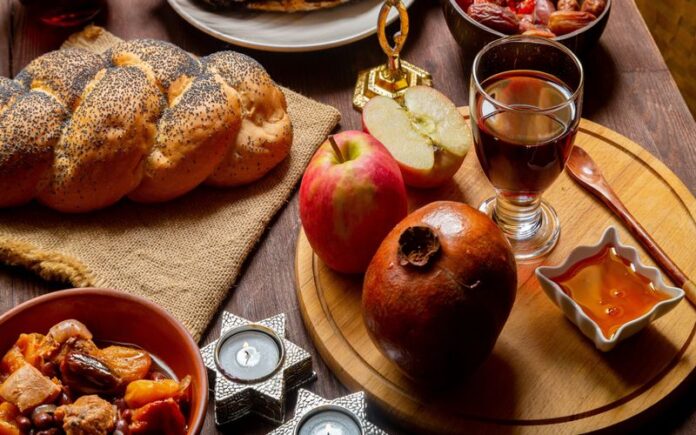 Top 9 Rosh Hashanah Traditions and Their Symbolic Meanings